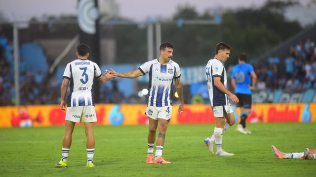 Talleres, con la misma formación este domingo, o con línea de tres en el fondo.