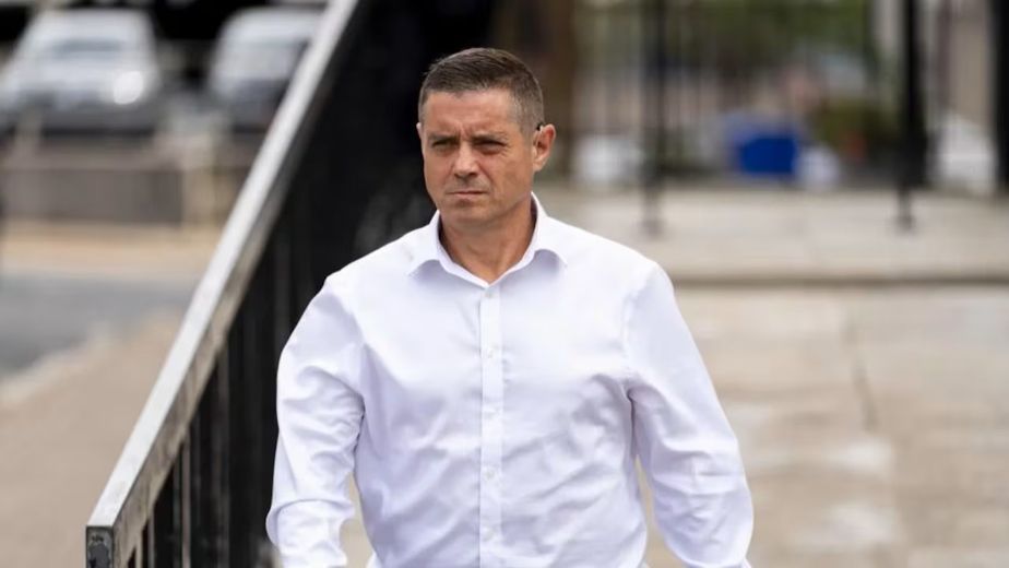 Encontraron muerto en su celda a un actor británico que cumplía condena por abuso sexual