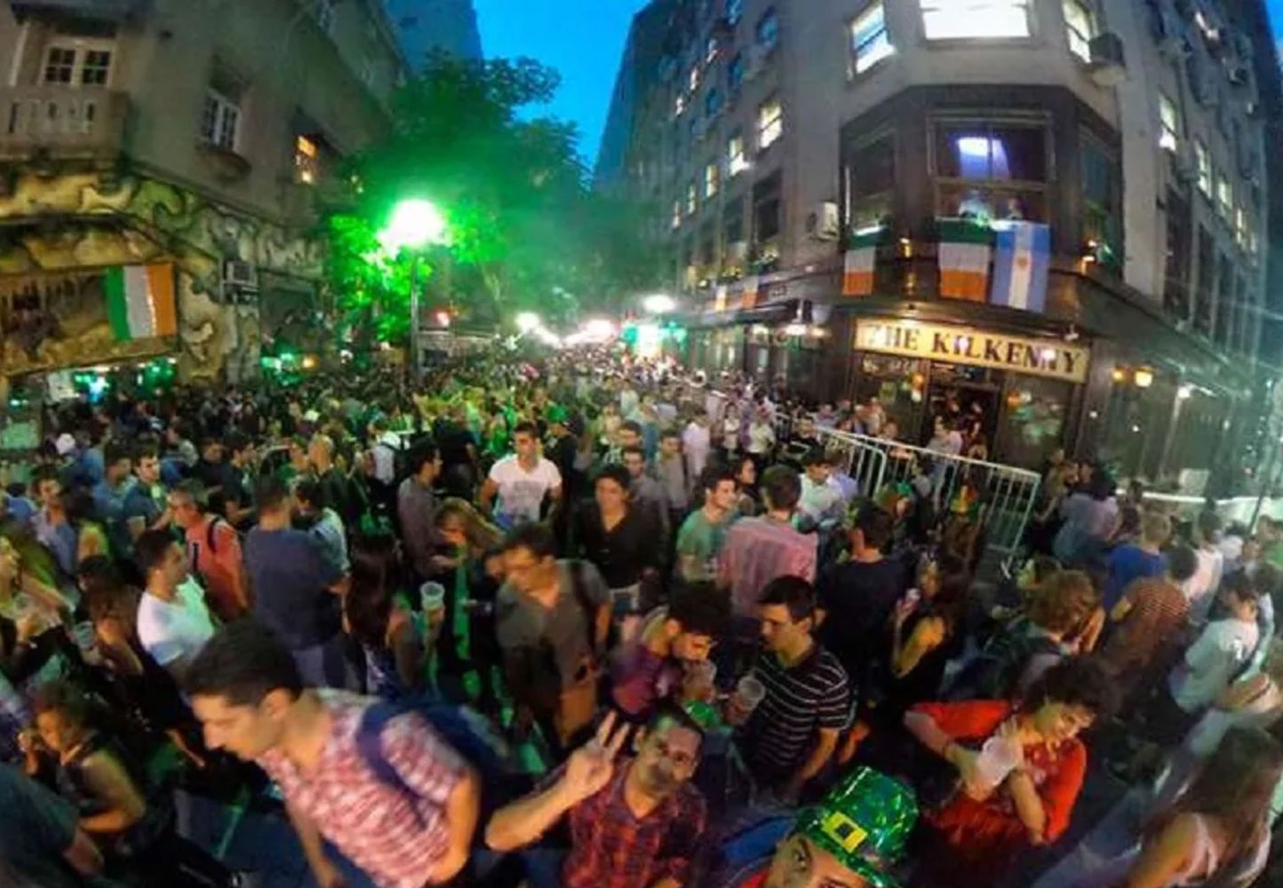 Cuáles son los lugares con promociones para festejar este día.