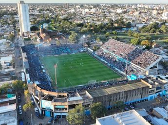 Peleas, detenidos y policías heridos en el clásico entre Talleres y Belgrano