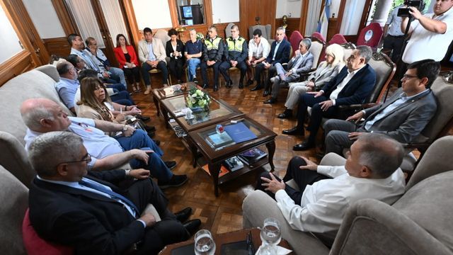 La recuperación de La Madrid marcó la agenda de Jaldo con sus ministros.