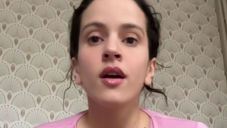 "No quiere cruzarse con nadie": Rosalía suspendió sus salidas y se atrincheró en el hotel en Buenos Aires
