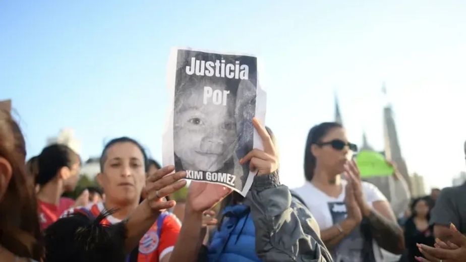 Condenaron al joven responsable de la muerte de Kim Gómez, la nena de 7 años, durante un robo en La Plata