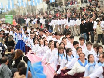 Con el Sol del 25 en el horizonte, se encienden los preparativos de la gran fiesta patria