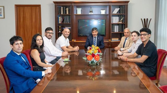 Entre formación y competencia, el judo tucumano sumó un gesto de apoyo institucional.