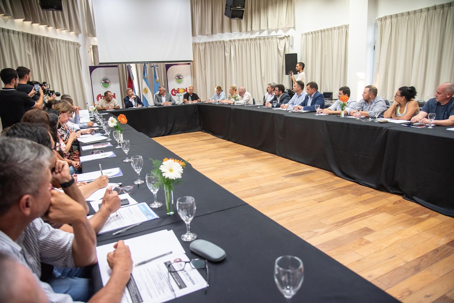 Refinería de combustible ROU/Frigerio