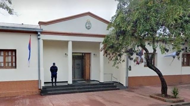 Posadas: un suboficial se atrincheró en la Jefatura de Policía y habría amenazado a un comisario.