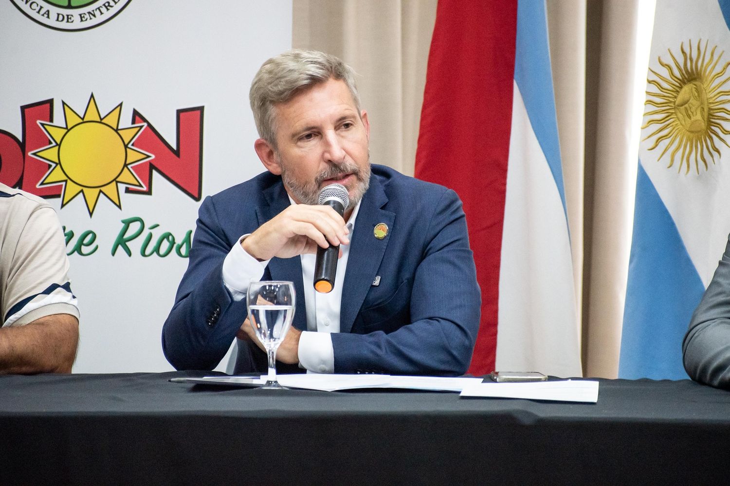 Refinería de combustible ROU/Frigerio