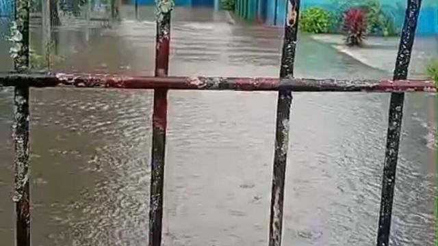 En Tucumán, 107 escuelas suspenderán las clases por el impacto del temporal.