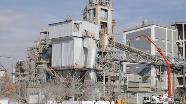 Holcim busca empleados en Córdoba.