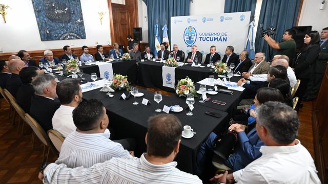 La zafra 2026 empezó a discutirse en una mesa regional con industriales y cañeros.