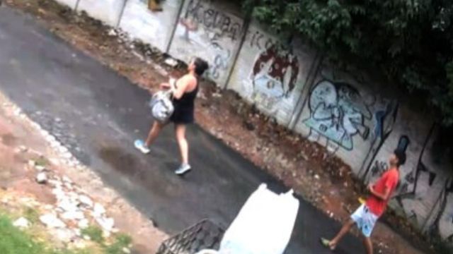 Así persiguió el hombre a la joven en Quilmes