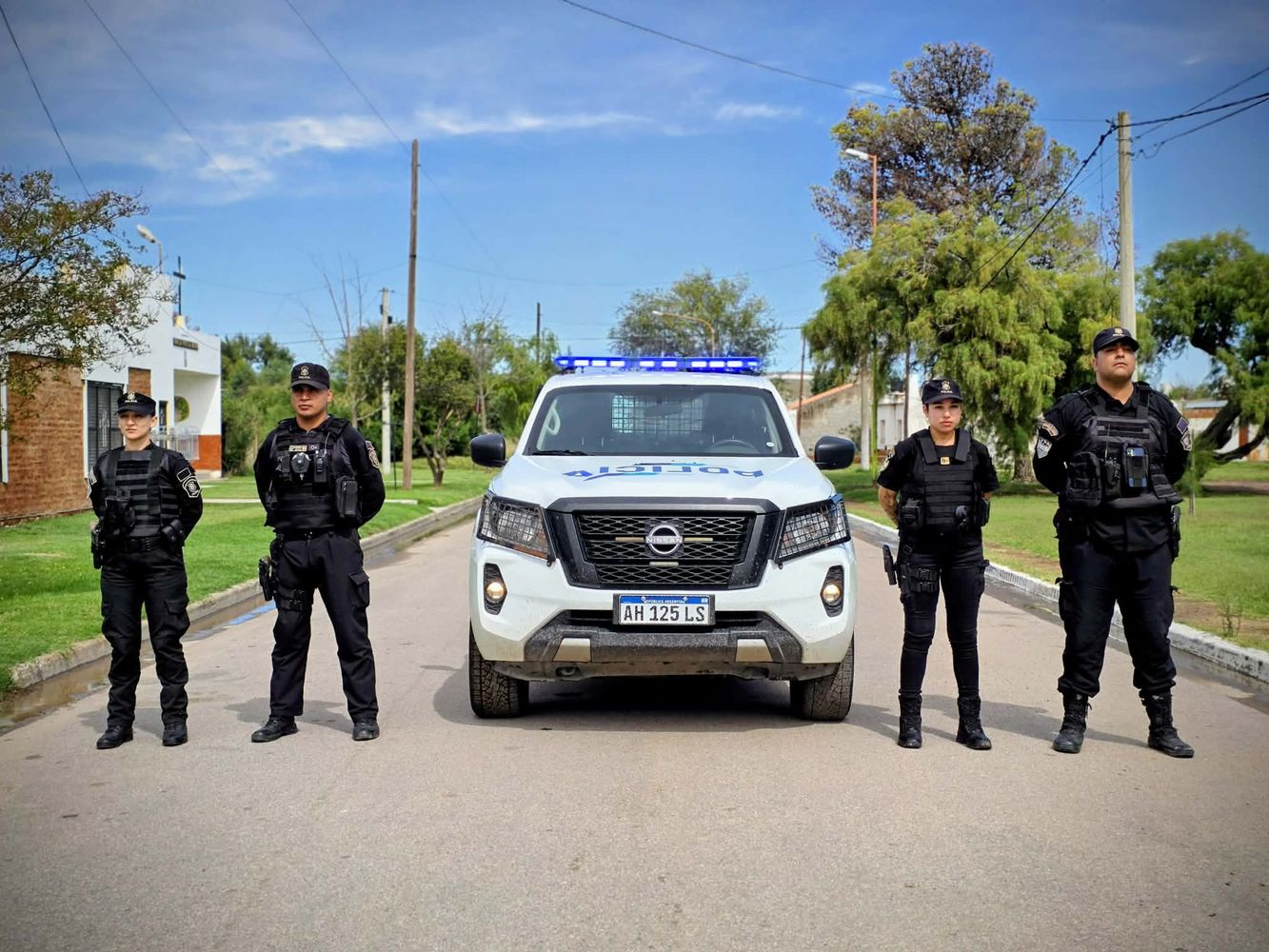 La Fuerza Barrial de Aproximación llegó a Villa Arias