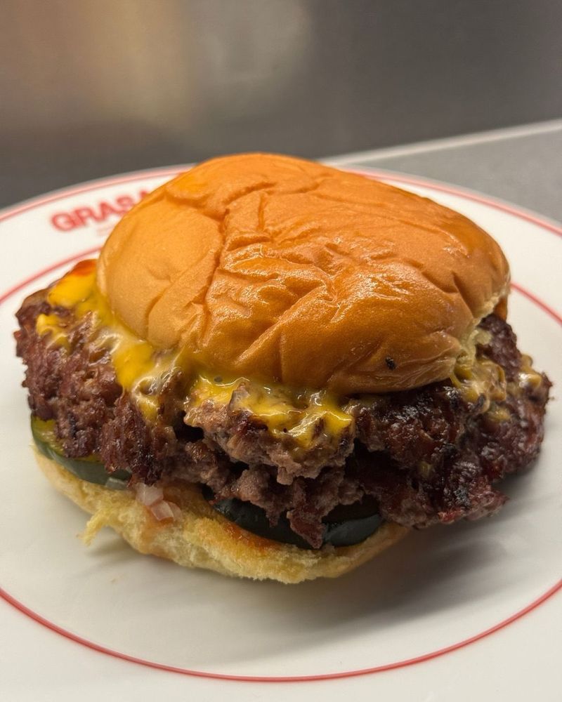 La cheeseburguer.