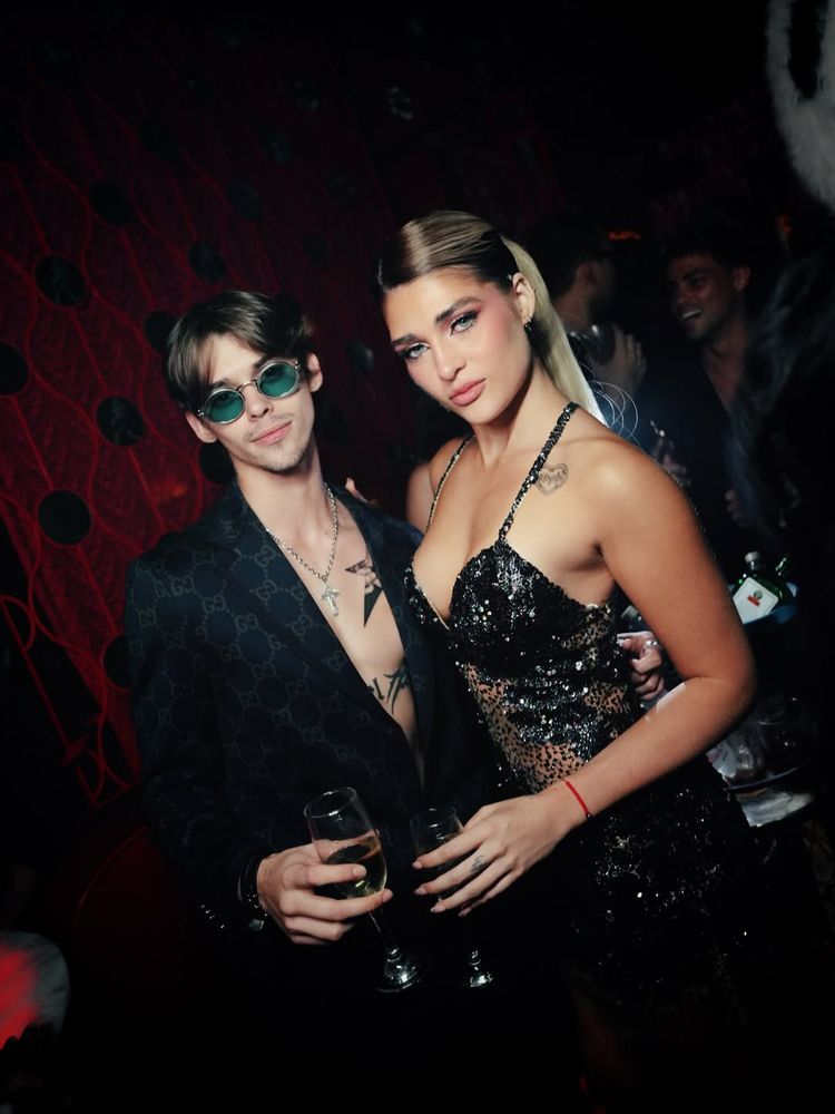 Marta Fort junto a su hermano Felipe, hijos de recordado chocolatero Ricardo Fort.