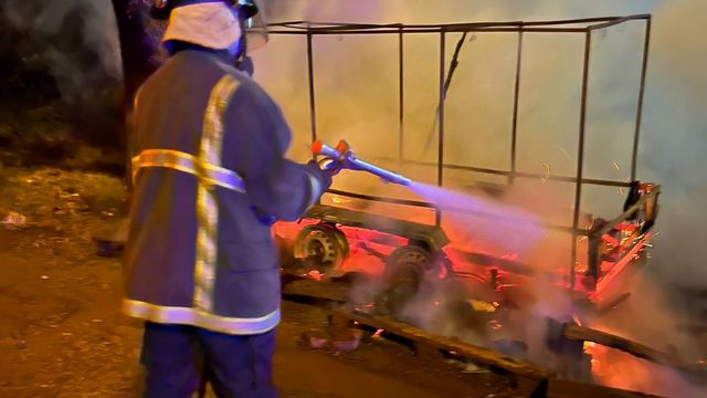 Oberá: incendio destruyó un puesto ambulante y sospechan que fue intencional.