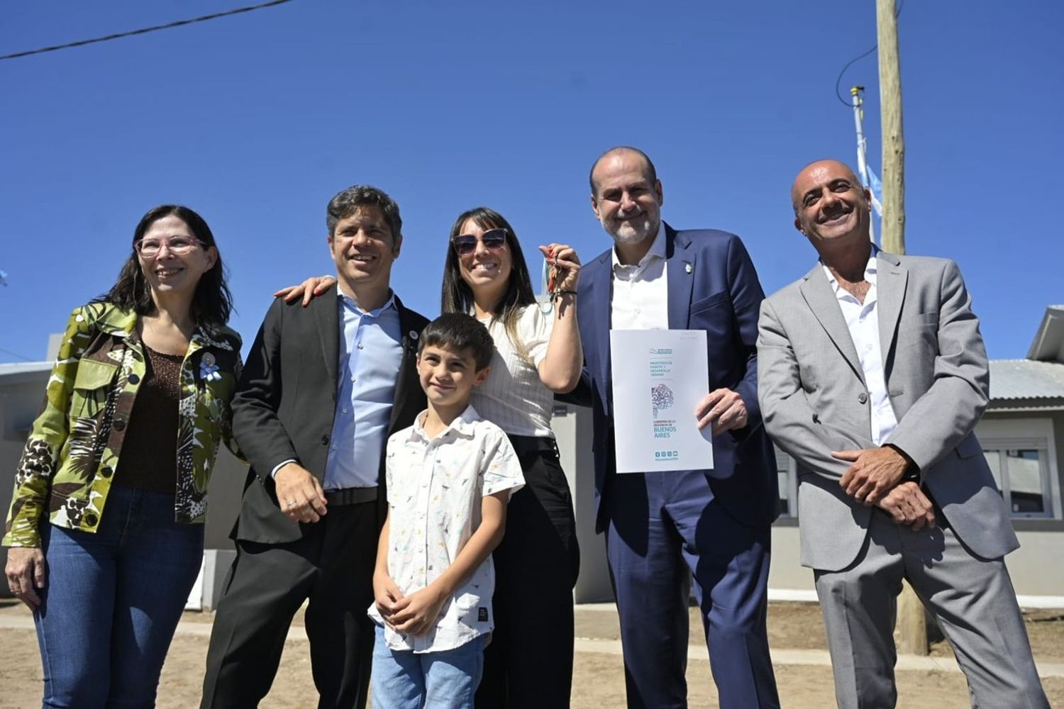 Axel Kicillof entregó 101 viviendas en Bahía Blanca.