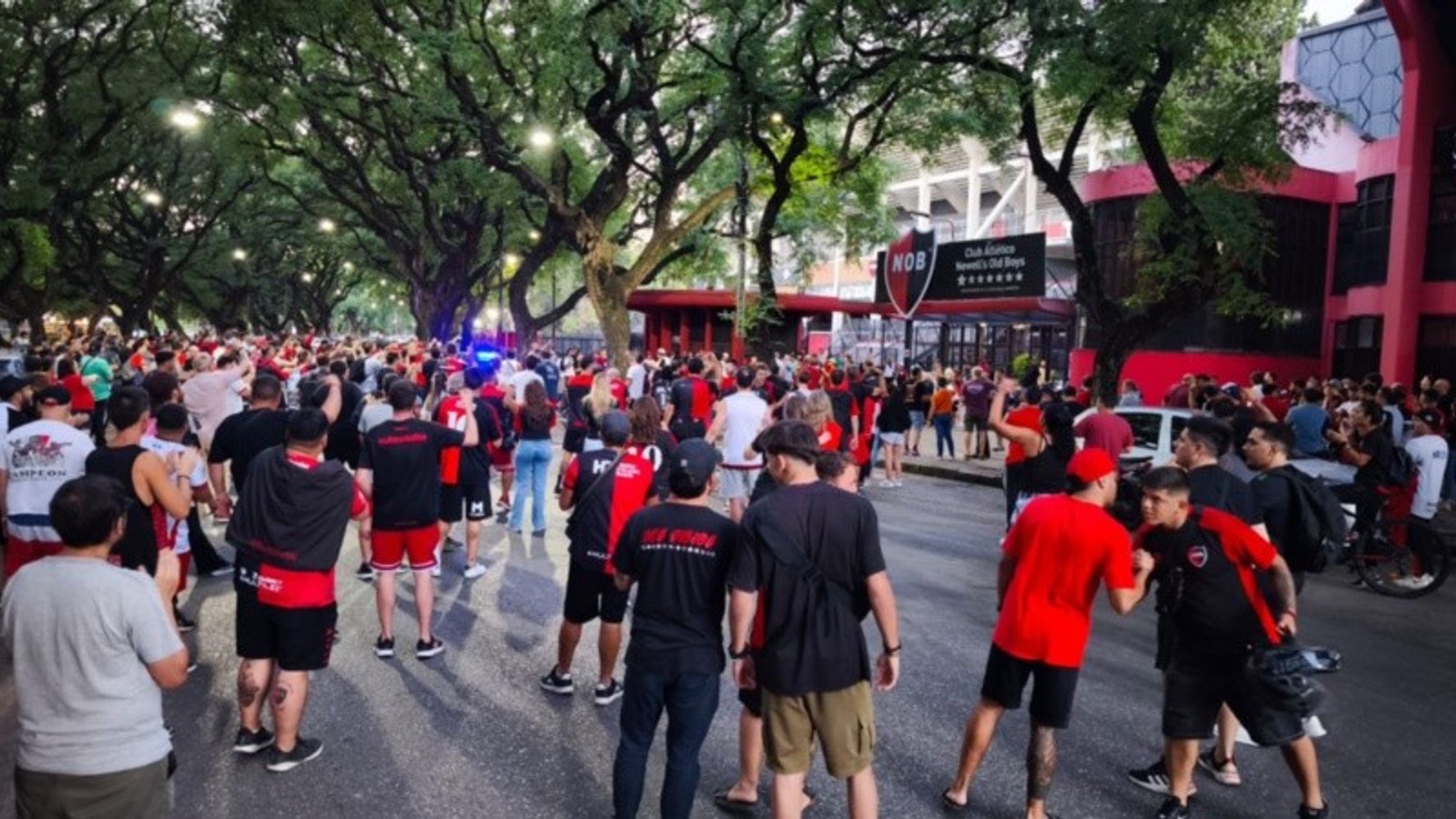 Newell's- Los hinchas se concentraron hace pocas semanas para mostrar su enojo por todos los problemas que tiene el club.