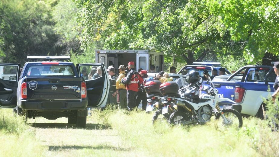 La reacción del policía que encontró a la niña que había desaparecido en Cosquín