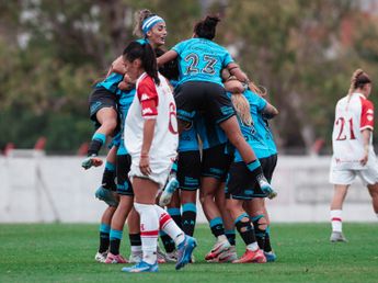 Primer triunfo del Belgrano campeón en el femenino de AFA, anotando un golazo