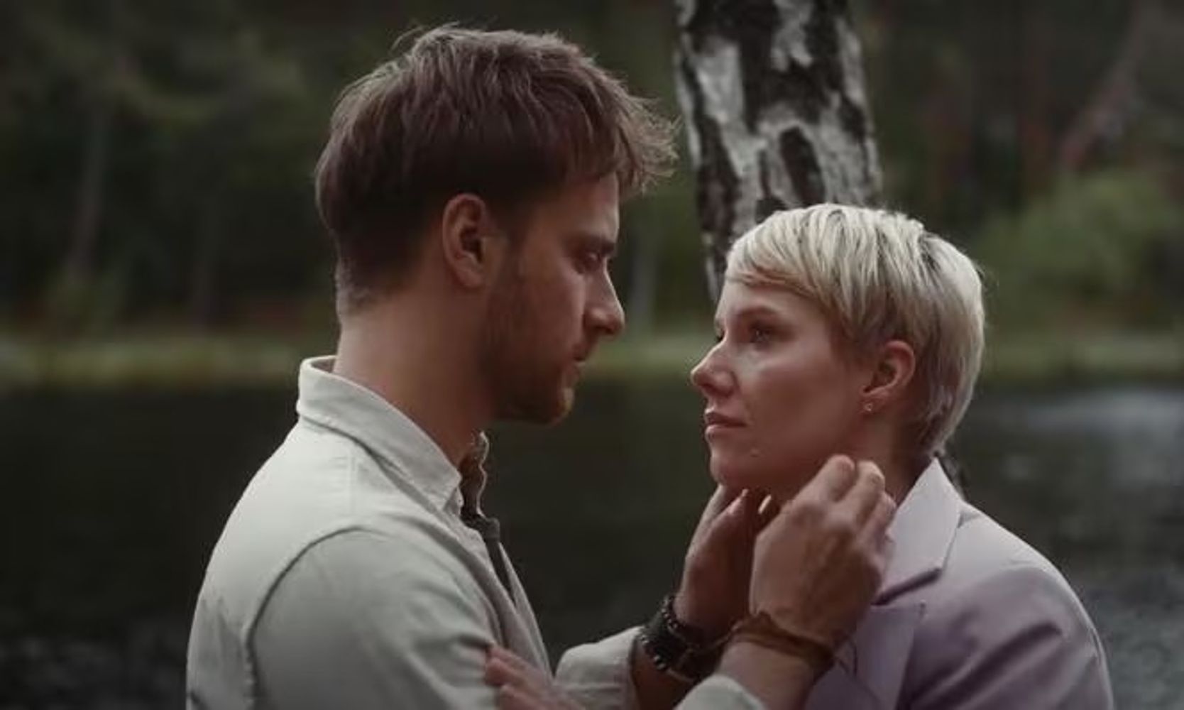 La película de Netflix sugerida dura aproximadamente 92 minutos.
