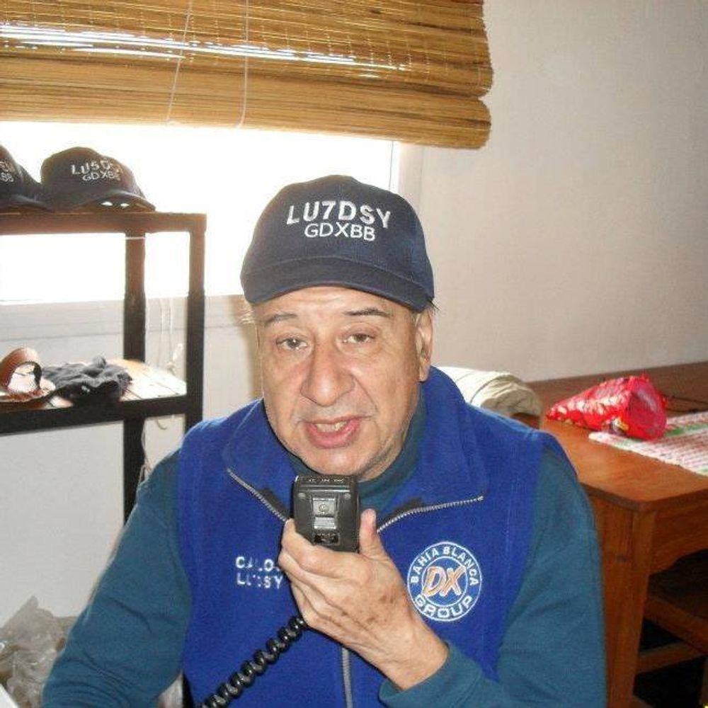 Falleció Carlos Almirón, ícono del periodismo bahiense. 