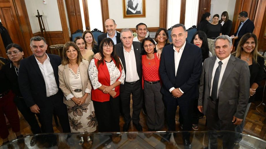 Jaldo: "A Tucumán y a la Argentina las vamos a sacar educando”