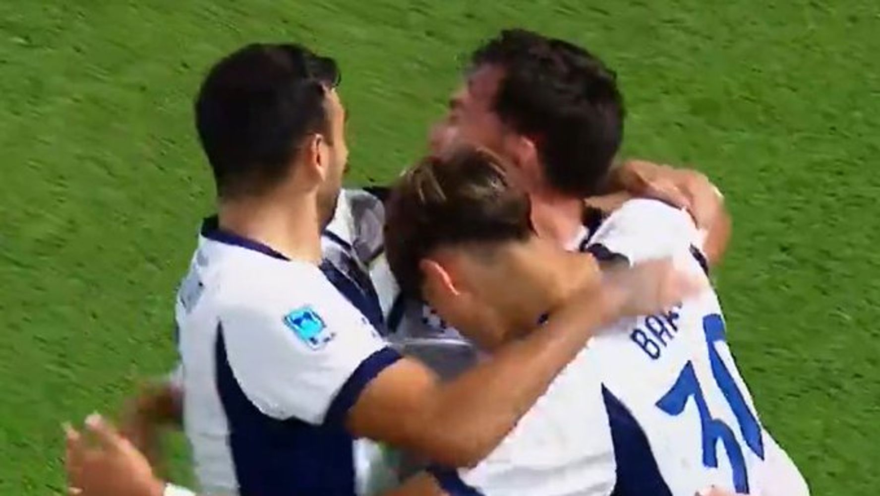Talleres lo revirtió en Avellaneda, con los goles de Augusto Schott y Valentín Dávila para el 2-1 sobre Independiente.