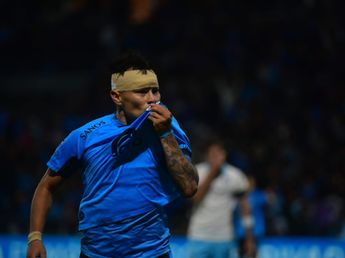 El golazo de Lucas Zelarayán con el que Belgrano le empataba a Racing en Alberdi