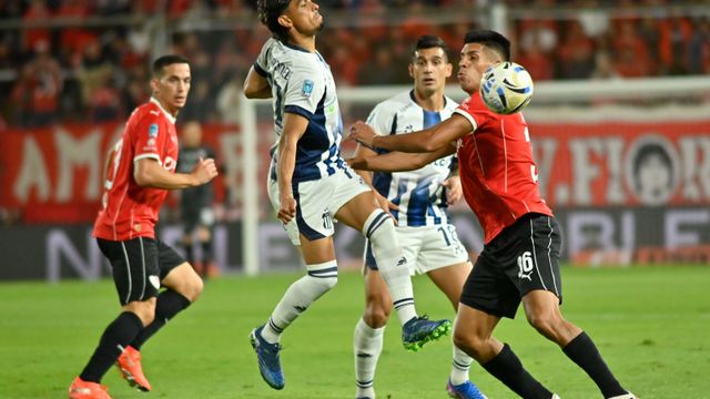 Talleres y un atractivo primer tiempo contra Independiente en Avellaneda.