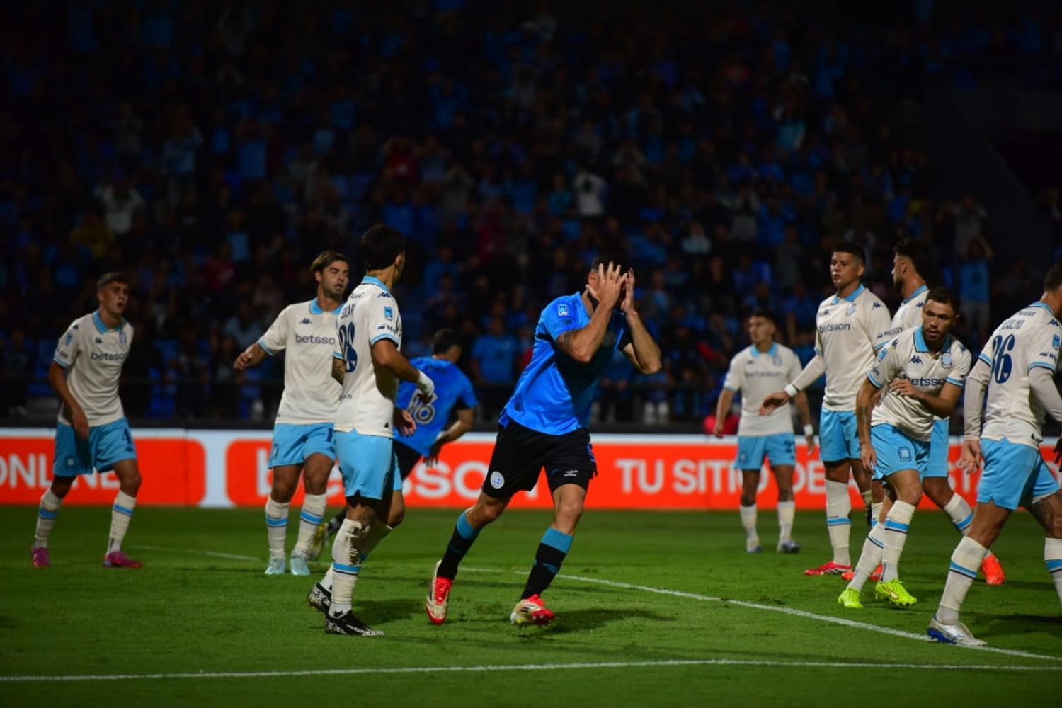 Belgrano jugó ante Racing en Alberdi