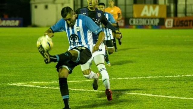 Fue un mal partido del “Lobo” jujeño que nunca encontró el rumbo para el empate y sobre el cierre terminó perdiendo por goleada.
