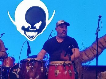 El conmovedor mensaje de Luli Bass tras la muerte de Daniel Buira, baterista de Los Piojos