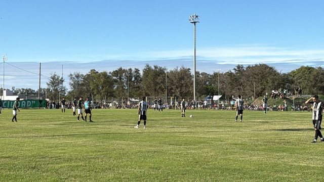 Fútbol Deportivo y Cultural Arroyito Pueblos Unidos