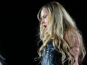 Tini festejó su cumpleaños en Córdoba, con Rodrigo De Paul y un chiste sobre embarazo