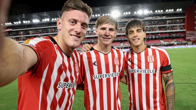 Lo quería Talleres. A comienzos de 2026 Adolfo Gaich firmó para Estudiantes y anotó un impactante hat-trick en nueve minutos.