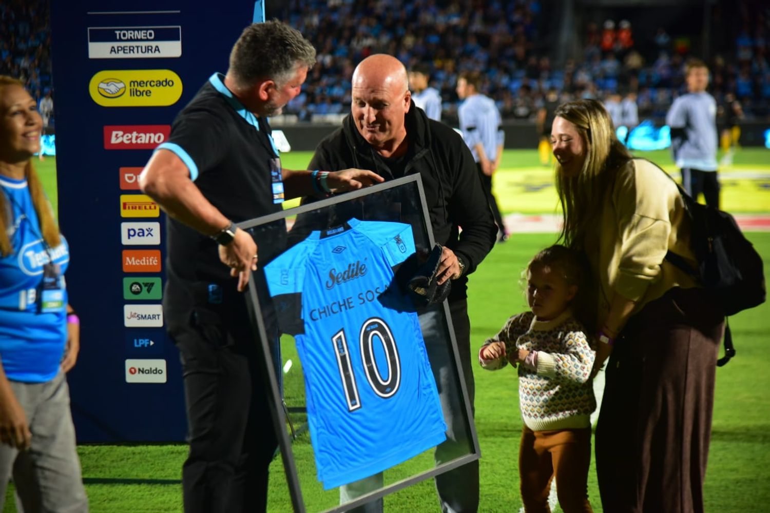Homenaje de Belgrano a Luis "Chiche" Sosa.