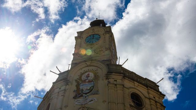 Paritarias en Paraná: el Municipio acordó un aumento salarial del 12% con los gremios.