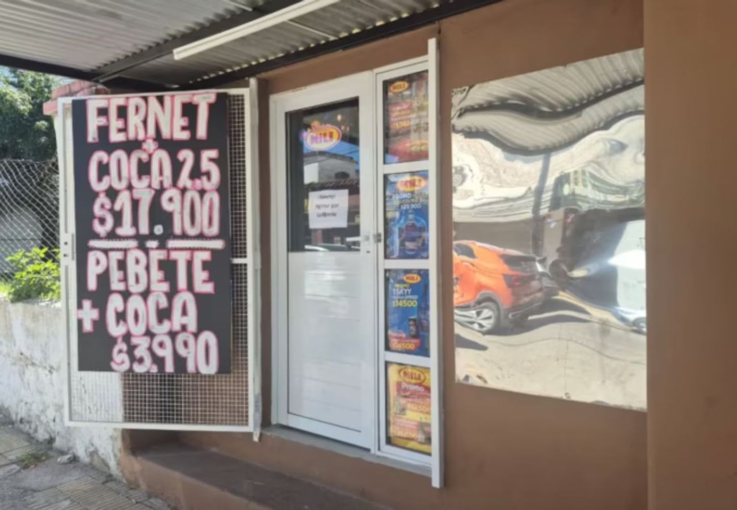 El kiosco de Alta Gracia donde ocurrió el hecho de inseguridad.