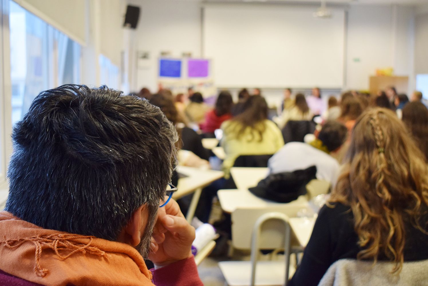 Estudiantes Universitario.