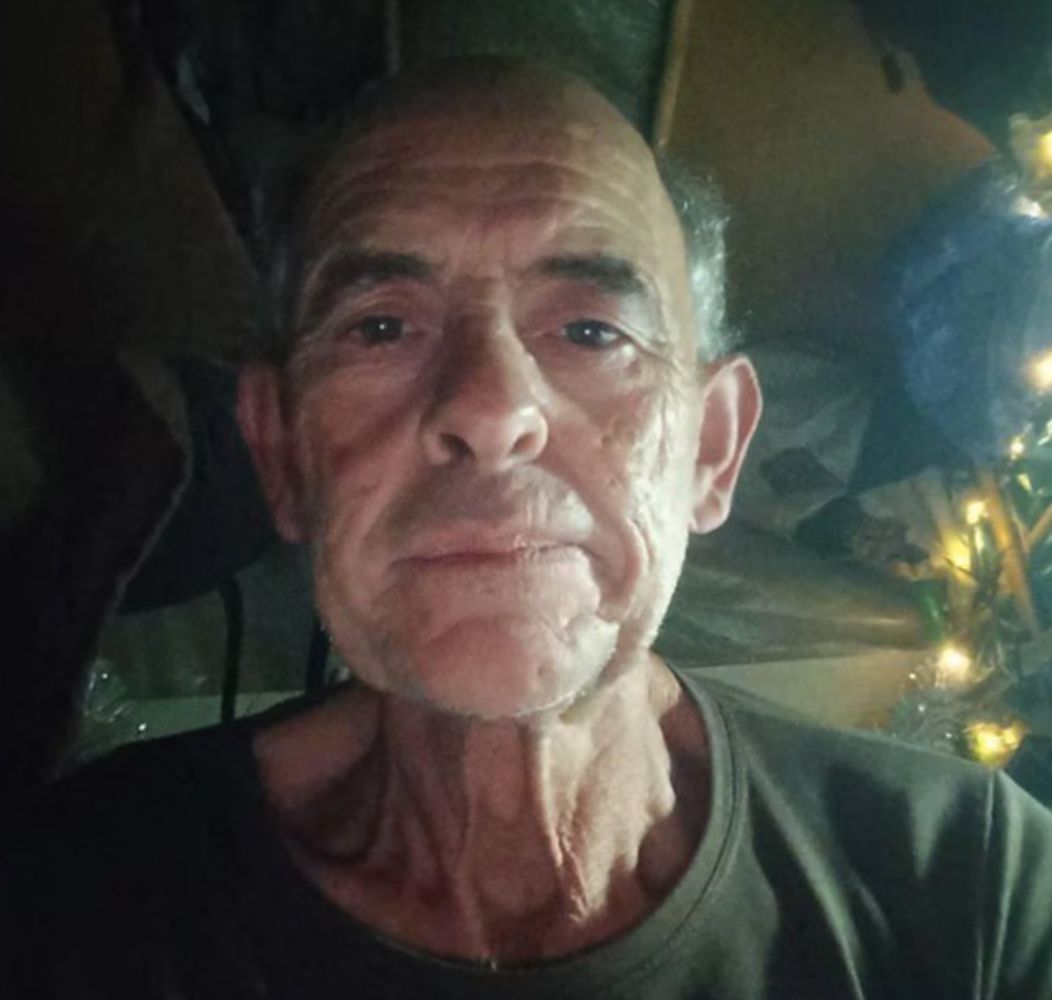 La policía localizó al sospechoso tras identificar un local mostrado en uno de sus videos de TikTok.