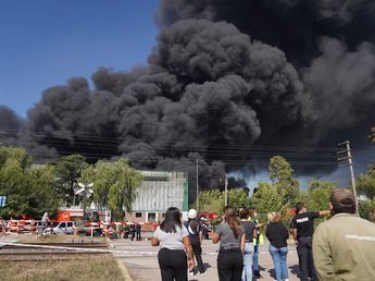 Incendio en Francisco Álvarez: la grave denuncia de una vecina que ya había alertado por el predio