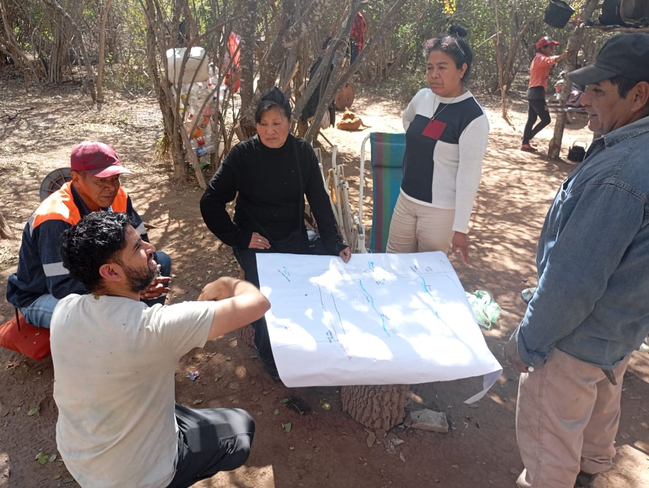La Fundación para el Desarrollo en Justicia y Paz (FUNDAPAZ) es una organización de la sociedad civil con más de 50 años de trabajo junto a comunidades indígenas y campesinas del norte argentino. En Jujuy trabaja en el acompañamiento a comunidades de la zona del Ramal.