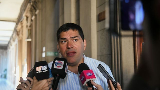 El ministro también brindó detalles sobre la concesión de la terminal nueva .