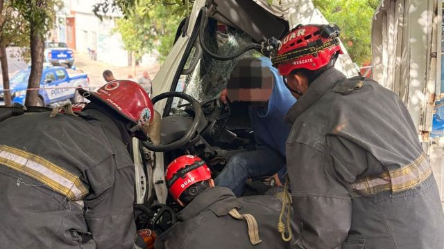 Las imágenes del siniestro vial en barrio Cofico.