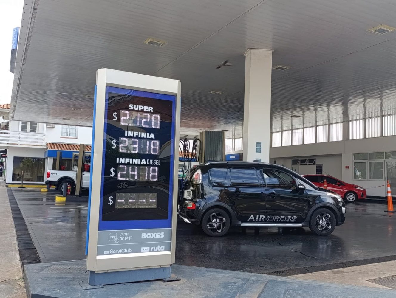 Suba de combustibles