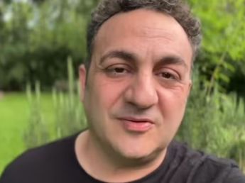 Topa se quebró al recordar su infancia y conmovió a todos con una dura confesión: "Fue muy fuerte"