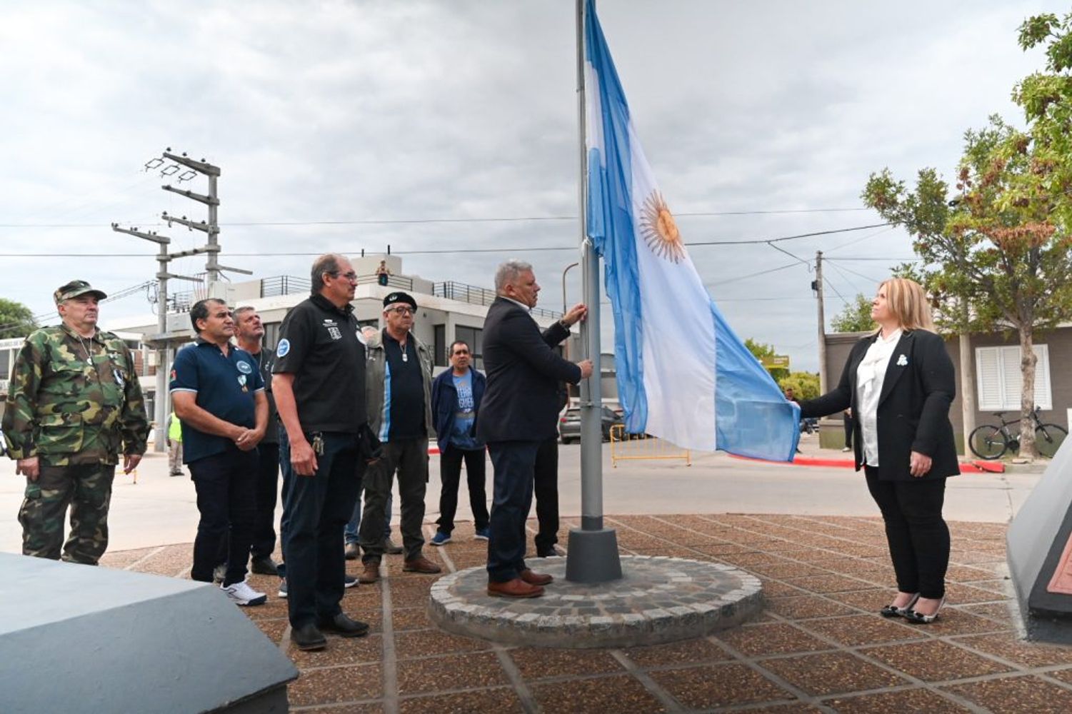 Acto en Arroyito Veteranos y Caídos en Malvinas