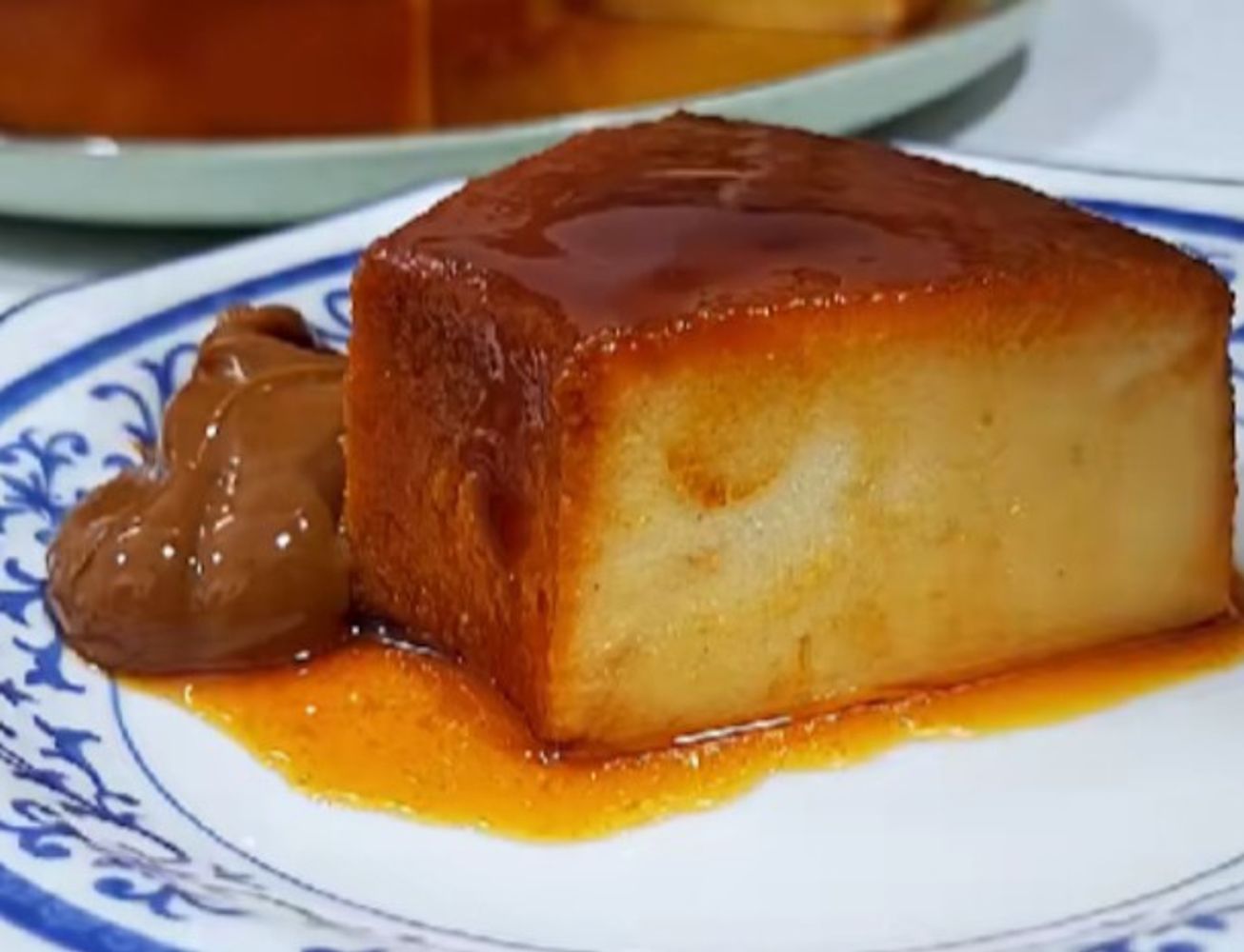 Sin horno ni licuadora: cómo hacer un budín de pan a baño María en simples pasos