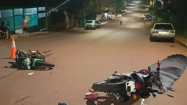 Cuatro heridos tras un choque de motos en Puerto Piray: dos son menores.